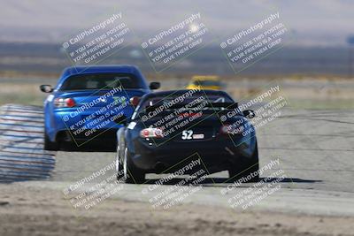 media/Oct-26-2025-CalClub SCCA (Sun) [[8ce1e69566]]/Group 2/Grapevine/
